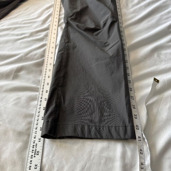 Eddie Bauer Men's 36x32 TECH Pants Outdoor Performance Lightweight Hiking Gray - Picture 14 of 15